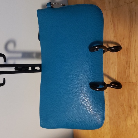 Coach Large Wristlet 9" Color Dark Teal Excellent Condition. (#62) - Picture 8 of 11